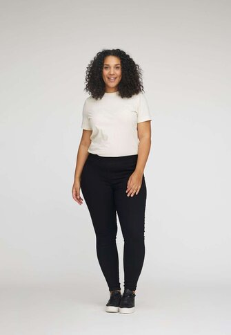 Serene Slim Short -housut, musta