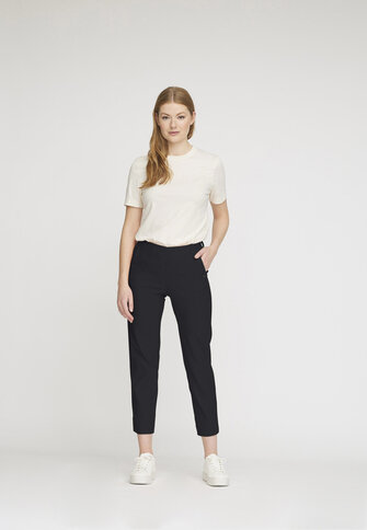Taylor Regular Crop -housut, musta