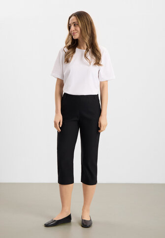 Taylor Regular Capri -housut, musta
