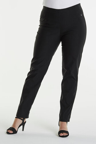 Betty Regular Short -housut, musta