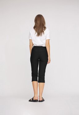 Taylor Regular Capri -housut, musta