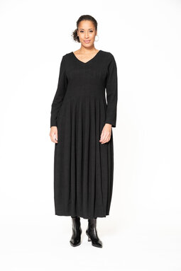 Victoria Vista dress, black