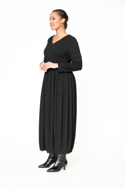 Victoria Vista dress, black