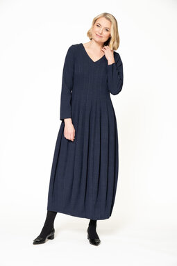 Victoria Vista dress, black