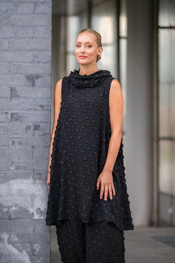 Nora Nabbi -tunikamekko