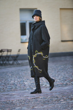 Paola Saturnus woolen coat
