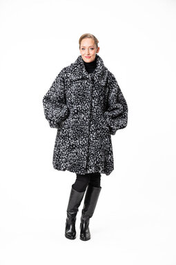 Panda Karu -villakangastakki