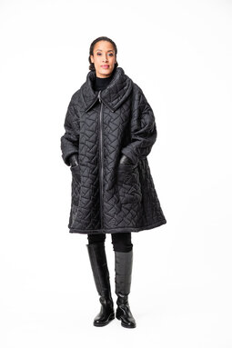 Johanna Piazza quilted coat, light wadding
