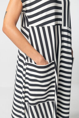 Aida Stripes -mekko, mustavalkoinen