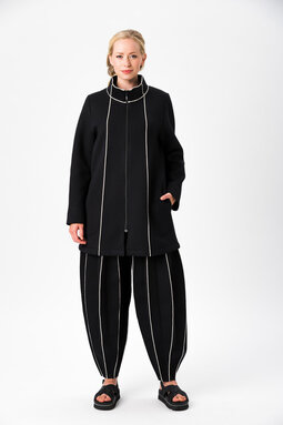 Ciri Avanti Black trousers