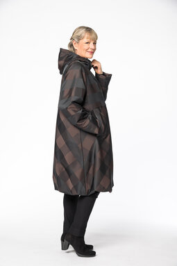 Melinda Sky quilted coat, brown
