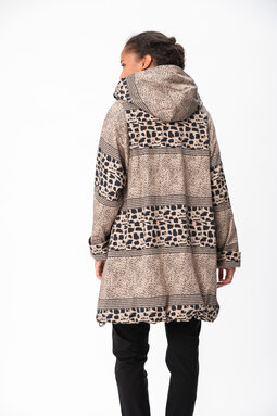 Carmen Sora coat, sand