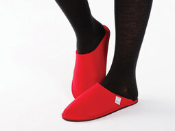 Unelias wool slippers