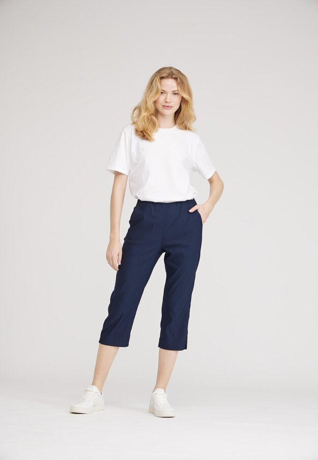 Taylor Regular Capri trousers, navy