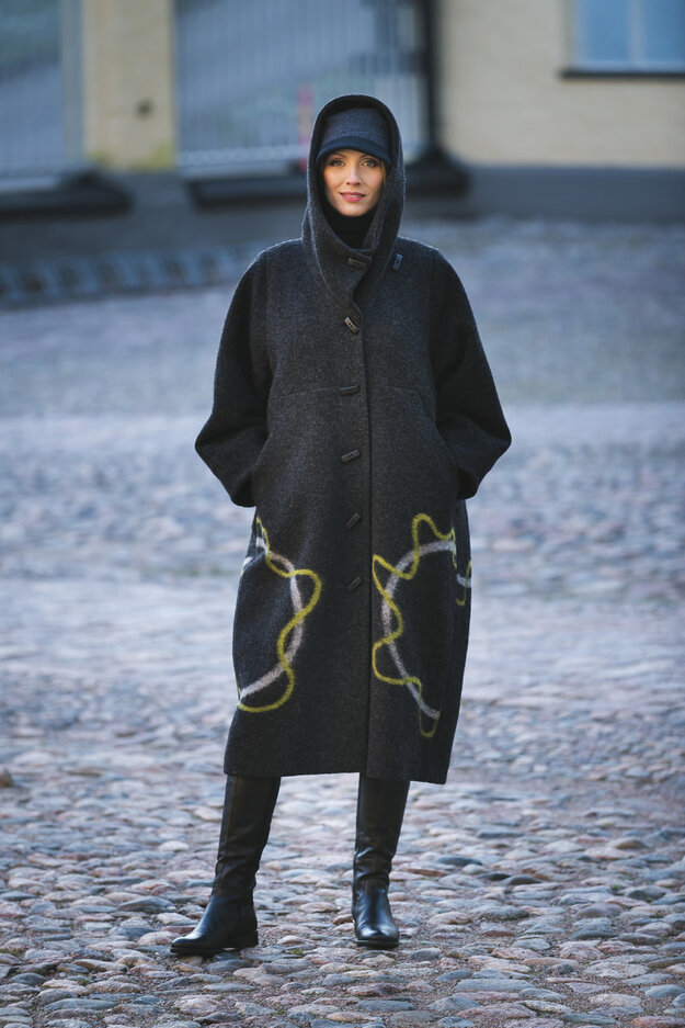 Paola Saturnus woolen coat
