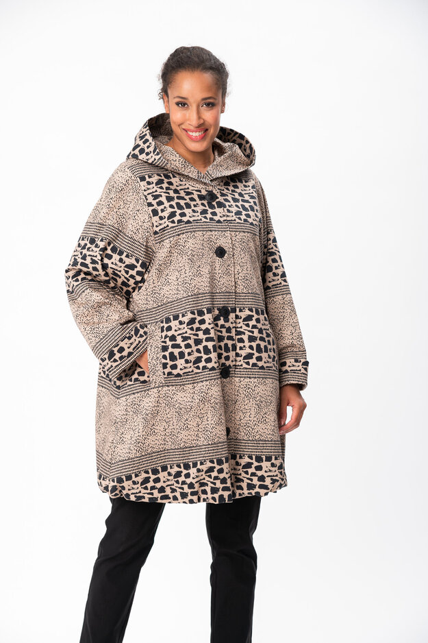 Carmen Sora coat, sand